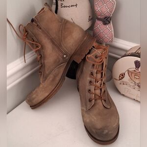 Taos Tan Smoke Color Boot Camo Lace Up Boots Sz 11M NWOB